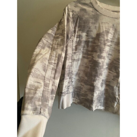 Athleta Farallon Tie-dye Print Crewneck Sweatshirt Gray White Size Large EUC - Picture 8 of 12